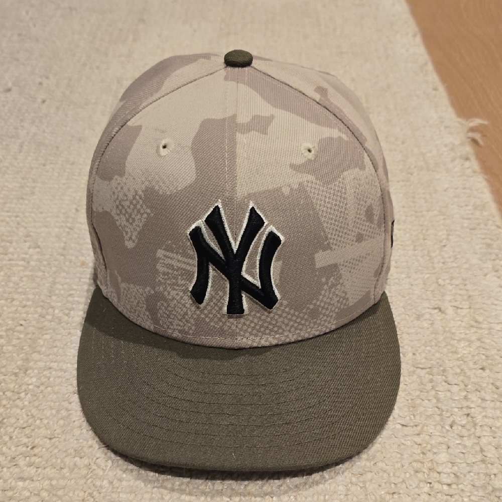 New Era Yankees 7 1/2 Camo Hat